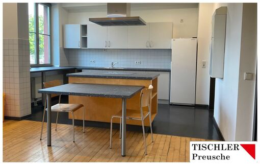 Die Berufsakademie Riesa hat uns 2023 beauftragt die Einbauküchen im Studentenheim zu erneuern.